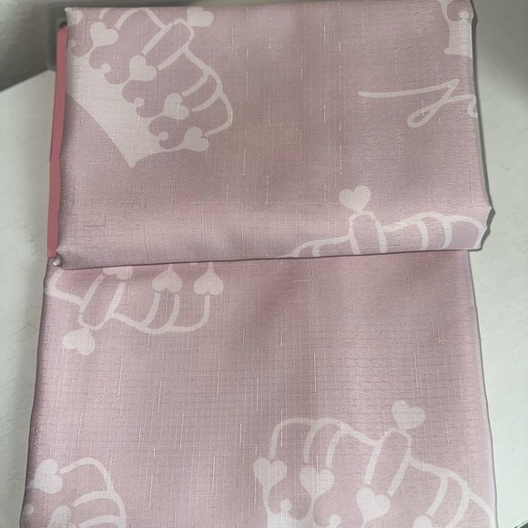 Juicy Couture Shower Curtain - Picture 3 of 3